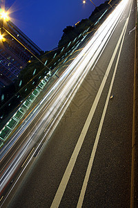 晚上在香港繁忙交通建造城市地标街道旅行游客建筑人行道立交桥通道图片
