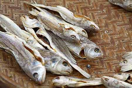 香港的盐鱼美食盐渍绳索生活环境食物烹饪钓鱼海鲜午餐图片