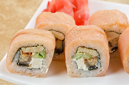 虾和鱼寿司卷寿司螃蟹用餐海藻海苔黄瓜盘子胡椒文化鳗鱼图片