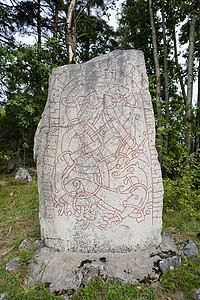 卢图历史符文雕刻游客石头文化饰品古物地方字母图片
