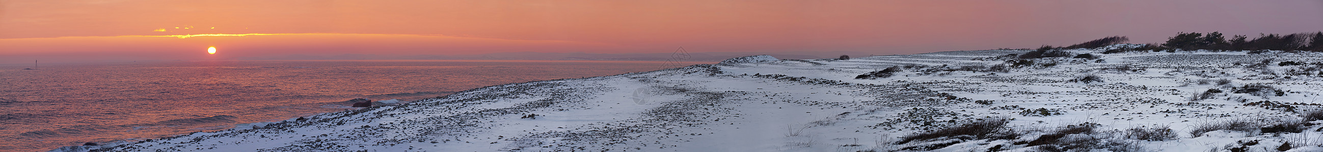 莫埃伦 挪威全景太阳滚动波浪蓝色风景海洋石头海岸峡湾图片