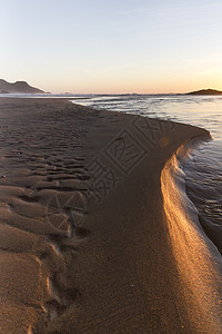 沙格里斯美丽的海滩海岸线日落支撑海岸海洋海浪晴天蓝色旅行天空图片