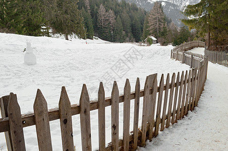 冬季景观围栏图片