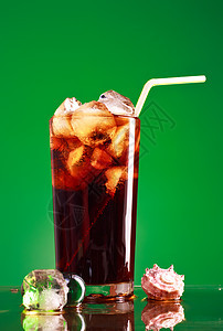 可口可乐玻璃稻草果汁生活贝壳气泡液体流行音乐饮食照片饮料图片