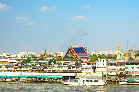 Chao Phraya上的Watho文化建筑吸引力首都旅行地标蓝色天线游客传统图片