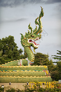 龙雕像装饰品水龙雕塑旅行力量圆圈传统天空金子文化图片