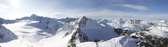 阿尔卑斯山高地高山首脑滑雪天空石头顶峰白色岩石旅行冰川图片