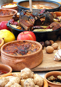 美味的马西多尼亚食物美食盘子营养烹饪面粉塔瓦食谱陶器草本植物餐厅图片