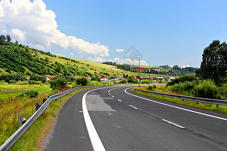 国家公路环境风景旅行农田路线农村天空全景赛道驾驶图片