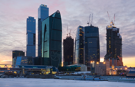 商业中心 莫斯科市反射玻璃天空总部日落光束建筑物公司市中心城市图片