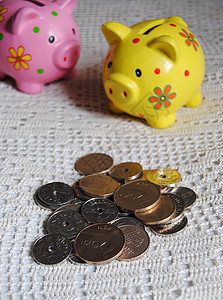 挪威硬币储蓄零用钱货币粉色存钱罐黄色图片
