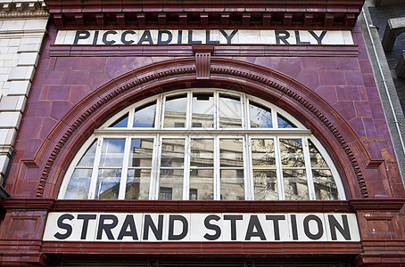 Strand Aldwych 站民众建筑学城市旅行观光地标铁路管子运输首都图片