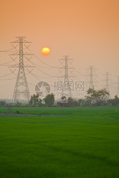 电力发电站天空日落邮政变压器能量草地技术电压金属接线图片