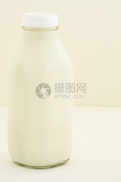 夸特玻璃奶瓶酸奶豆浆牛奶杯乳糖白牛奶乳清牛奶壶食物早餐液体图片