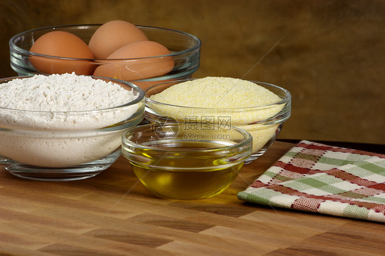 新鲜托塔利尼成分宏观面粉美食粗粮擀面杖美食家食物晚餐白色图片