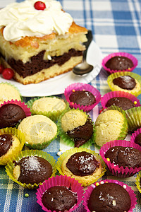 派和松饼馅饼巧克力金子面包早餐奶油美食烹饪小吃糕点图片