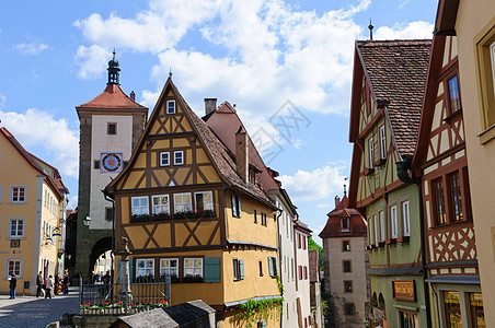 德国旅游之路天空蓝天旅行街道鹅卵石历史游客建筑图片