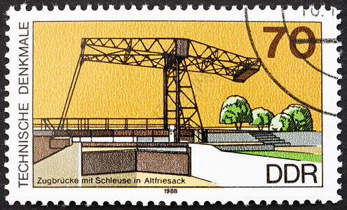 1988 GDR 1988年的船舶起重桥图片