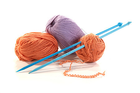 毛线编织口罩的球珠绳索手工针织手工业羊毛温暖材料缠绕白色针线活图片