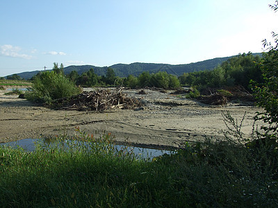 罗马尼亚科斯特斯提干河床图片