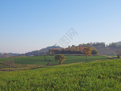 马尔科伦戈山丘天空天际蓝色草地全景丘陵爬坡绿色图片