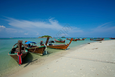 海上船只热带蓝色岩石旅行娱乐珊瑚风景海岸晴天海滩图片