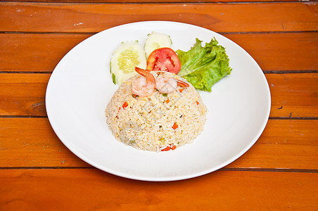 带虾的炒饭食物洋葱酱料美食摄影烹饪午餐水平菜单餐厅图片