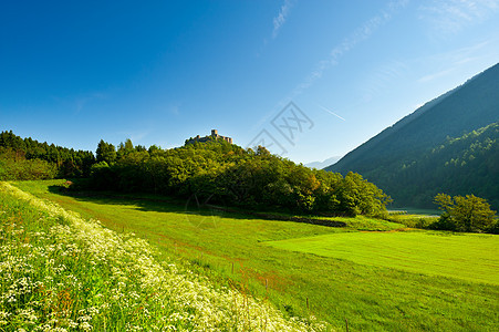 堡垒阴影发掘建筑学历史森林考古学高山场地旅行地标图片