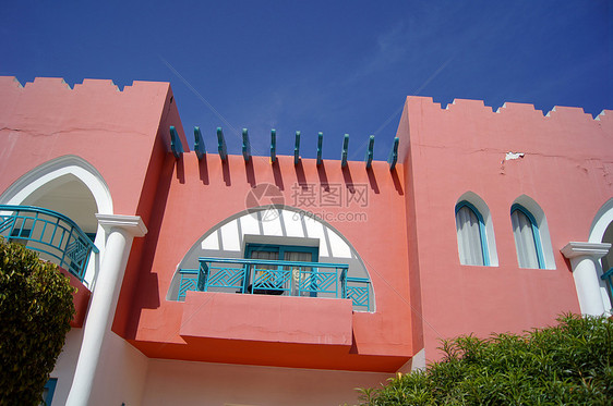 阿拉伯语建筑小路红陶花园院子别墅支撑海岸楼梯陶瓷灌木图片