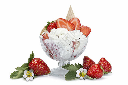 冰淇淋加草莓晶圆浆果杯子奶制品饼干食谱奶油香草食物菜单图片