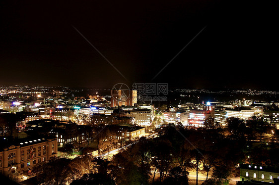 奥斯陆夜间天空夜景地标旅游建筑全景街道天际摩天大楼街景图片