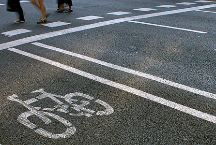 自行车和行人车道图片