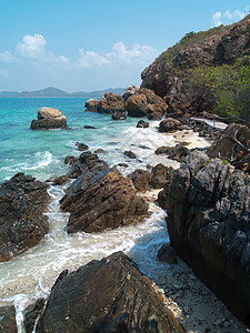 卡姆岛银行支撑海岸海洋场景海浪远景石头木头海景图片