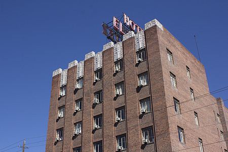 Condo公寓楼橙子蓝色住宅小区结构社区低角度家园风光住宅天空图片