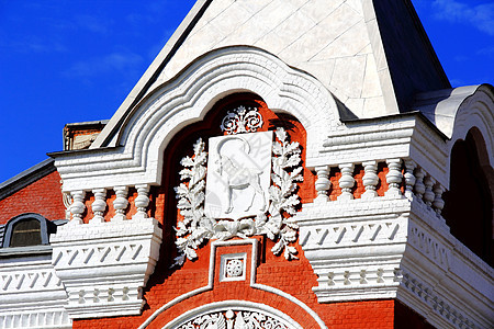 萨马拉历史戏剧剧院红色大厦造型城市纹章艺术文化建筑物观光纪念碑图片