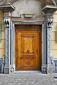 瑞士门繁荣金属风格木板房子装饰木头路面城市入口图片