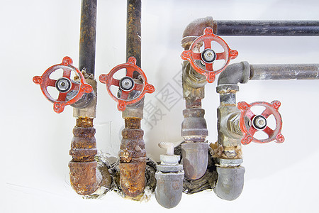 配有valves 特写前端的旧管道管道图片