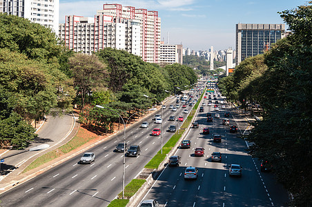 城市Saopaulo的交通渠道建筑物市中心树木速度大街建筑学建造景观公寓汽车图片