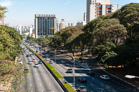 城市Saopaulo的交通渠道街道建造摩天大楼建筑学运动旅游速度天空景观大街图片