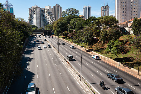 城市Saopaulo的交通渠道景观建筑学建筑物场景办公室公园大街公寓天空摩天大楼图片