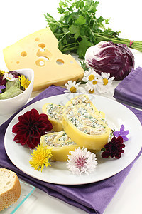 奶酪卷小吃绿色奶油餐厅盘子脑袋派对韭菜香菜黄色图片