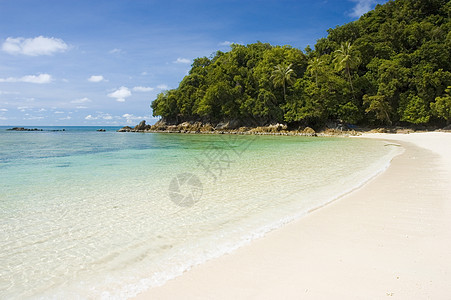 蓝沙滩晴天旅行海景场景假期海洋情调异国蓝色游客图片
