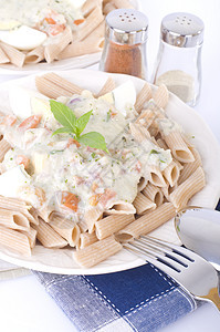 意大利面卷意面营养面条盘子品位太阳草药用餐厨房食物餐厅图片