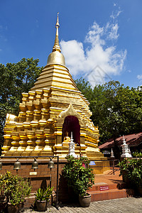 泰国清迈的Wathan On寺庙雕像礼物木头宗教旅游平底锅公园建筑学佛教徒旅行图片