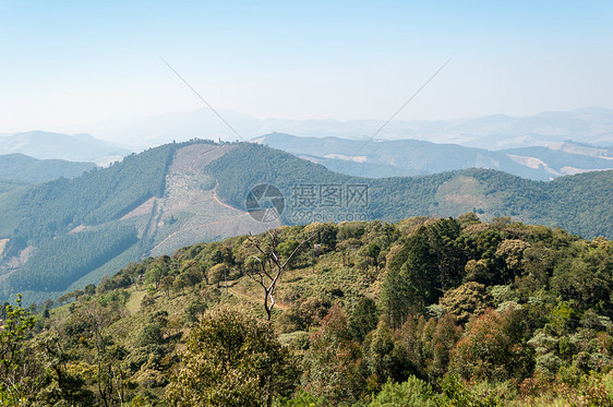 山风光绿色蓝色天空美丽衬套场景牧场土地场地图片