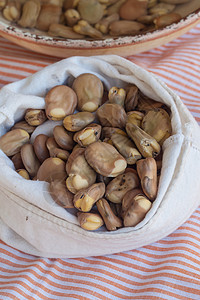 法瓦豆豆蔬菜农业棕色豆类豆子食物饮食美食图片