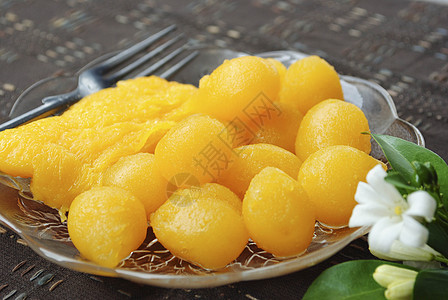 传统泰国甜点金甜肉蛋黄叶子手工美食黄色味道食物蜜饯图片