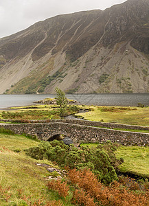 瓦特沃特河上石桥风景国家戏剧性溪流湖区山脉废水丘陵英语蓝天图片