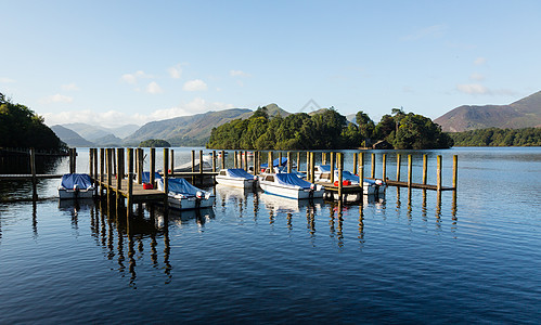 湖区Derwent水上船只英语戏剧性农村国家码头风景山脉蓝天晴天丘陵图片