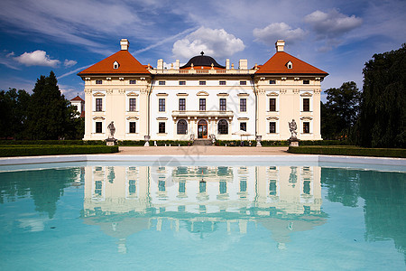 斯拉夫科夫城堡工匠版税旅行花园财富大厦遗产草地庭院地标图片